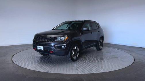 Granite Crystal Clearcoat Metallic 2018 Jeep Compass Trailhawk