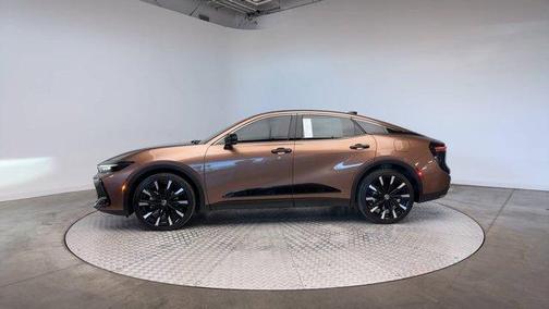 2024 Toyota Crown Platinum