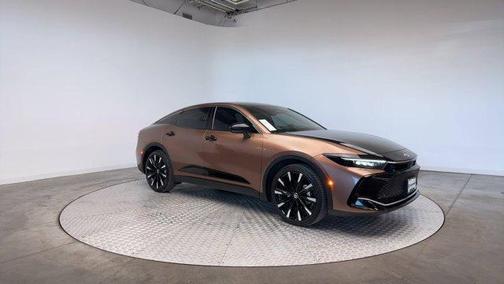 2024 Toyota Crown Platinum