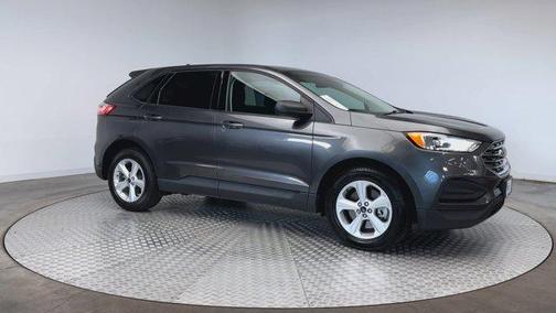 2020 Ford Edge SE