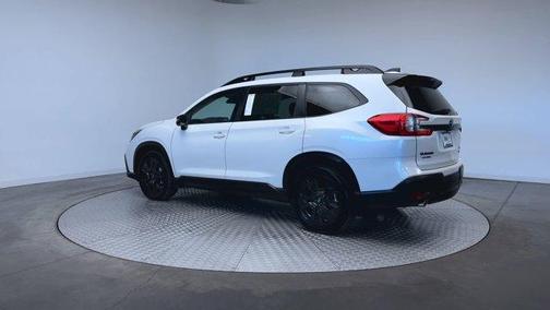 Crystal White Pearl 2023 Subaru Ascent Onyx Edition Limited