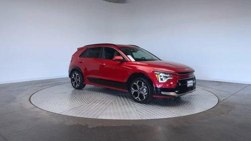 2023 Kia Niro Plug-In Hybrid SX Touring
