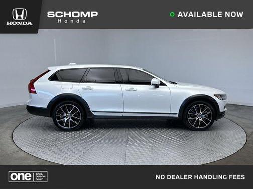 2020 Volvo V90 Cross Country T6