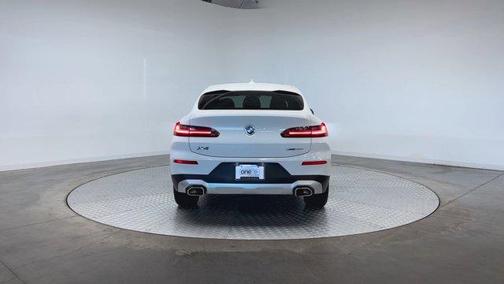 2022 BMW X4 xDrive30i
