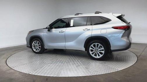 2022 Toyota Highlander Limited