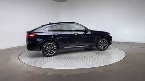 2022 BMW X4 M40i