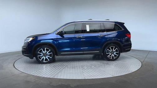 Blue 2019 Honda Pilot Touring 7-Passenger