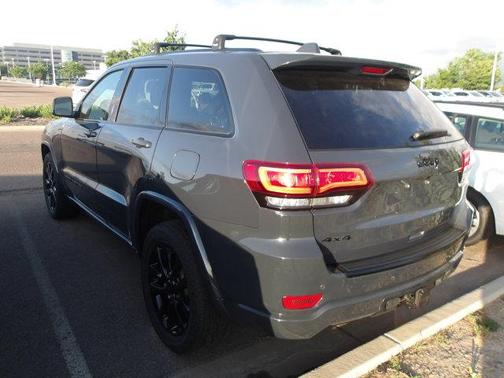 2017 Jeep Grand Cherokee Altitude
