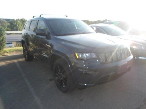 2017 Jeep Grand Cherokee Altitude