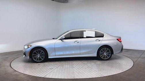 2019 BMW 330 i xDrive