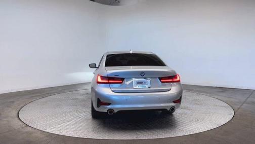 2019 BMW 330 i xDrive