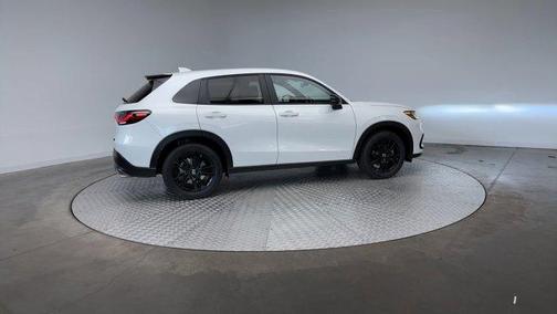 Platinum White Pearl 2027 Honda HR-V Sport