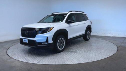 Platinum White Pearl 2025 Honda Passport TrailSport