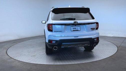 Platinum White Pearl 2025 Honda Passport TrailSport