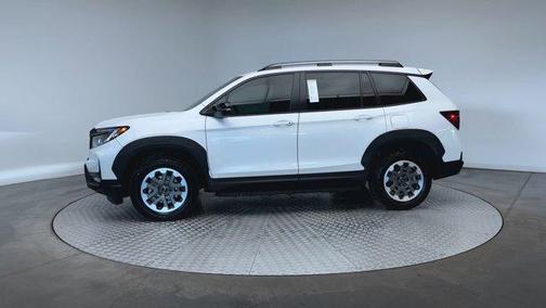 Platinum White Pearl 2025 Honda Passport TrailSport