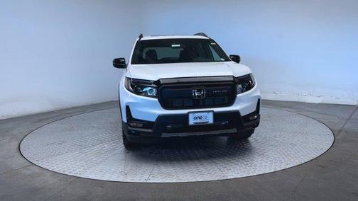 Platinum White Pearl 2025 Honda Passport TrailSport
