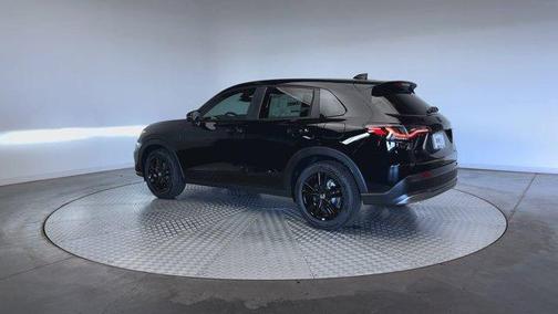 Crystal Black Pearl 2027 Honda HR-V Sport