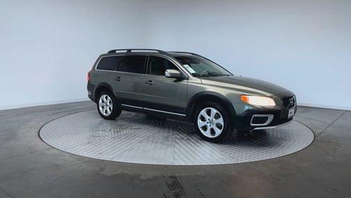 Caper Green Metallic 2011 Volvo XC70 T6