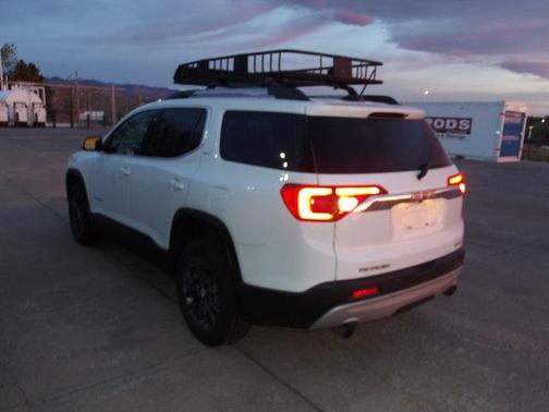 Summit White 2019 GMC Acadia SLT-1