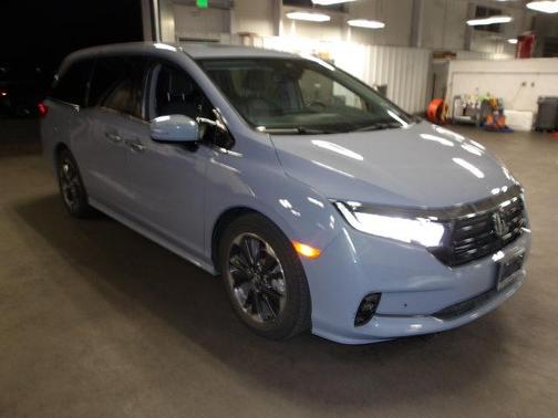 Sonic Gray Pearl 2023 Honda Odyssey Elite