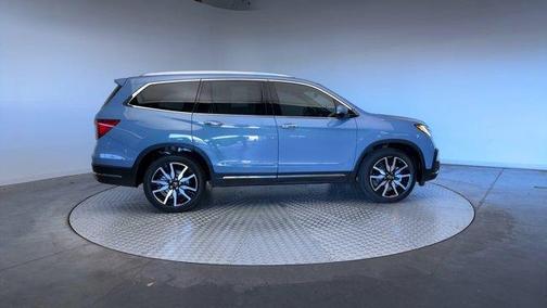 2022 Honda Pilot Touring 7-Passenger