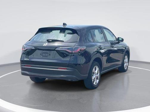 Crystal Black Pearl 2023 Honda HR-V LX