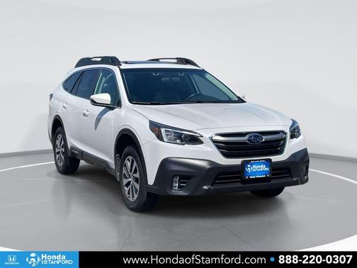 Crystal White Pearl 2022 Subaru Outback Premium