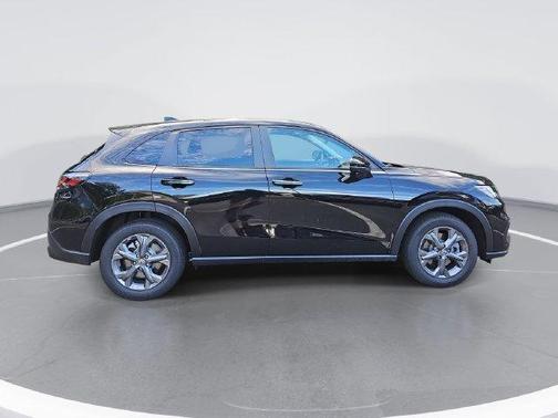 Crystal Black Pearl 2027 Honda HR-V LX