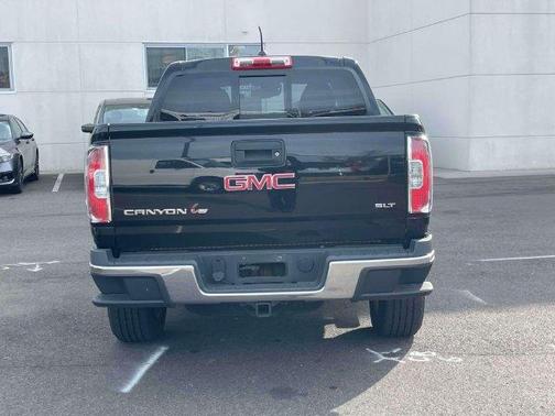 Onyx Black 2018 GMC Canyon SLT