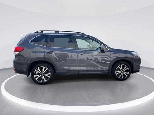 Magnetite Gray Metallic 2023 Subaru Forester Limited