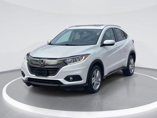 White 2019 Honda HR-V EX