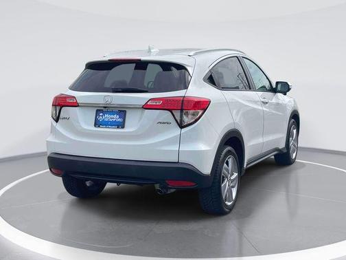 White 2019 Honda HR-V EX