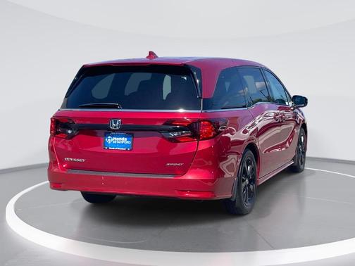 Radiant Red Metallic II 2023 Honda Odyssey Sport