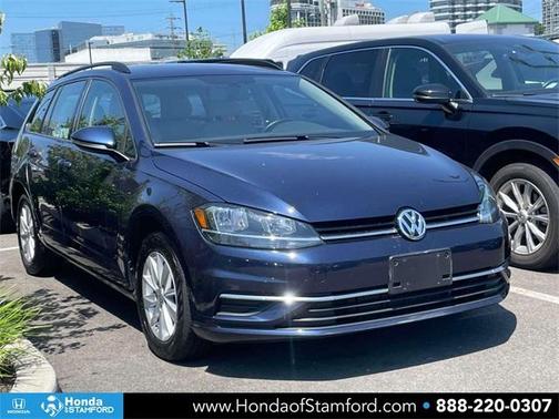 2018 Volkswagen Golf SportWagen TSI S
