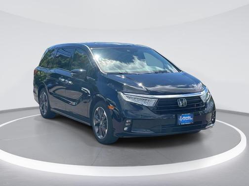 Crystal Black Pearl 2023 Honda Odyssey Elite