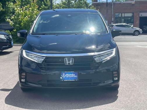 Crystal Black Pearl 2023 Honda Odyssey Elite