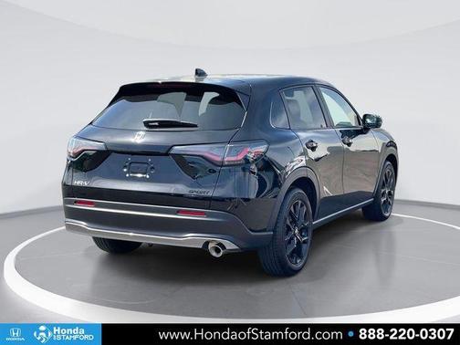 Crystal Black Pearl 2025 Honda HR-V Sport