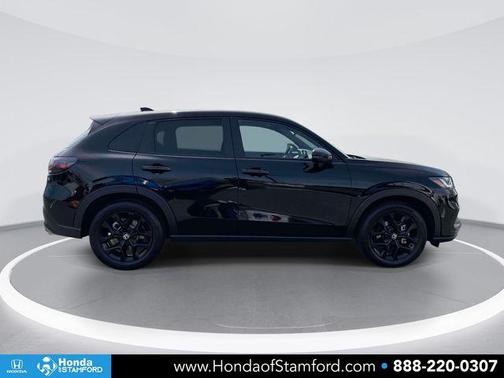 Crystal Black Pearl 2025 Honda HR-V Sport