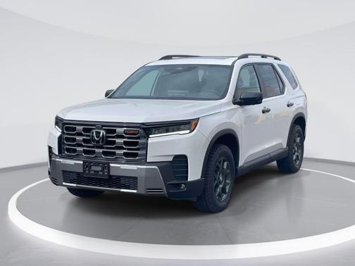 Platinum White Pearl 2026 Honda Pilot TrailSport