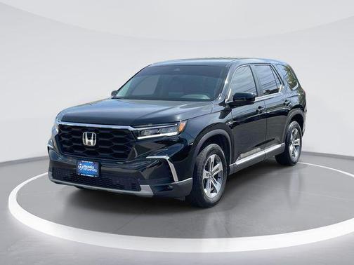 Crystal Black Pearl 2025 Honda Pilot EX-L