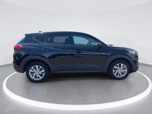 Black Noir Pearl 2021 Hyundai TUCSON SE