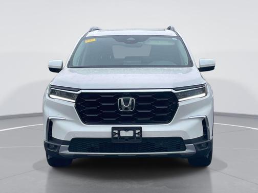 Platinum White Pearl 2025 Honda Pilot Elite