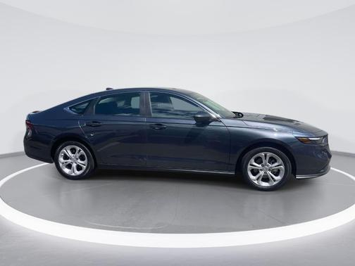Meteorite Gray Metallic 2025 Honda Accord LX