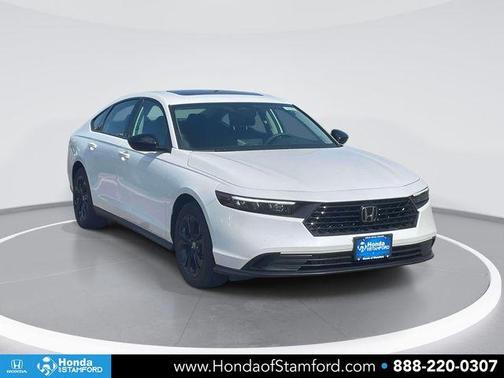 Platinum White Pearl 2025 Honda Accord SE
