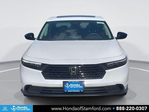 Platinum White Pearl 2025 Honda Accord SE