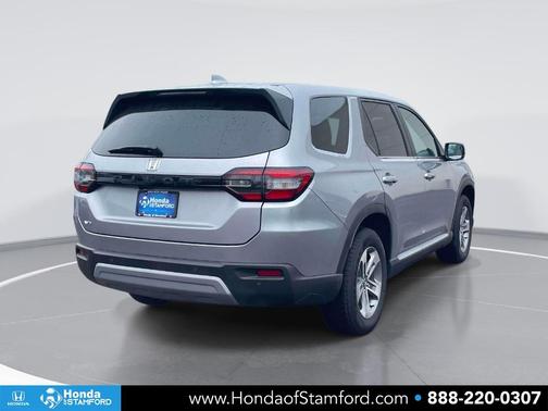 Alabaster Silver Metallic 2025 Honda Pilot EX-L