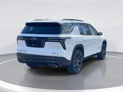 Summit White 2024 Chevrolet Traverse RS