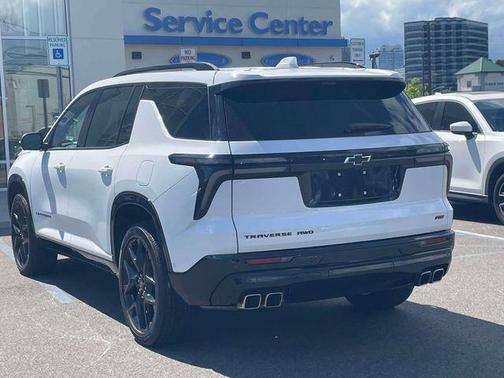 Summit White 2024 Chevrolet Traverse RS