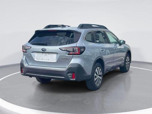 Ice Silver Metallic 2020 Subaru Outback Premium