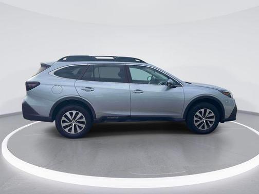 Ice Silver Metallic 2020 Subaru Outback Premium